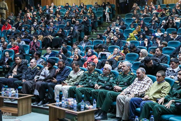 دورهمی خانوادگی بسیجیان شیراز