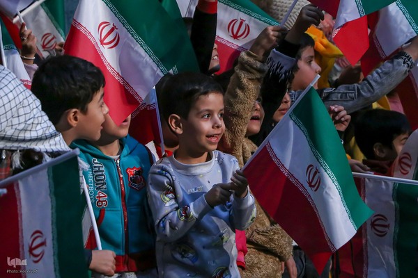 دورهمی خانوادگی بسیجیان شیراز