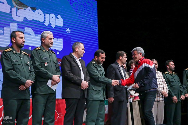 دورهمی خانوادگی بسیجیان شیراز