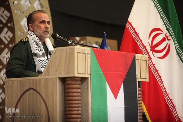 تجمع بزرگ و میقات صالحین بسیجیان در حرم شاهچراغ (ع)