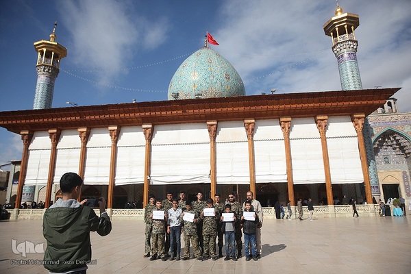 تجمع بزرگ و میقات صالحین بسیجیان در حرم شاهچراغ (ع)
