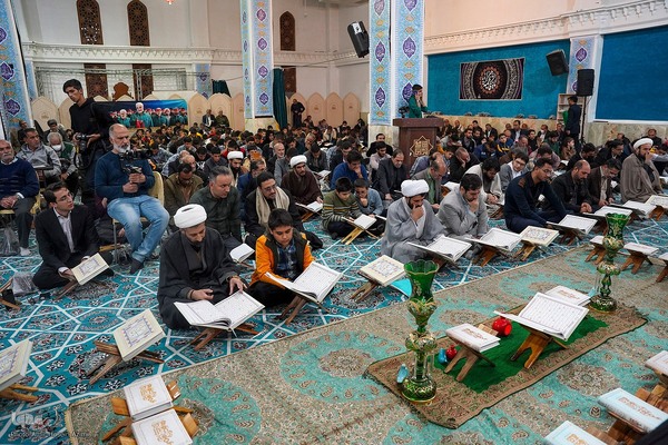 محفل انس با قرآن کریم《بشری》