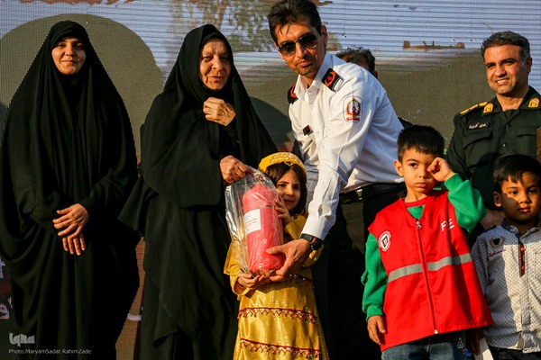 مانور آمادگی و مراسم پاسداشت آتشنشان داوطلب شیراز