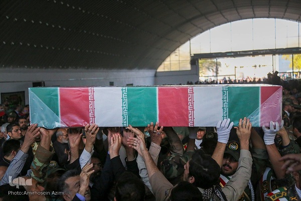 مراسم استقبال مردم شیراز از شهدای گمنام