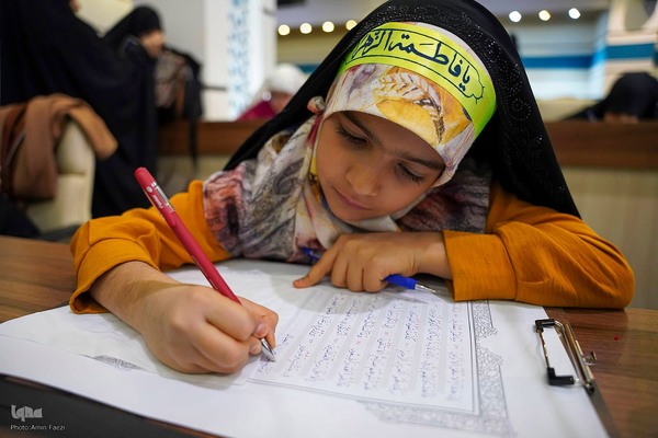 کاتبان خردسال قرآن‎