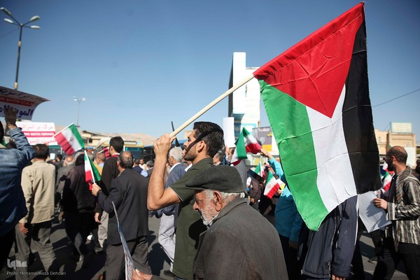 راهپیمایی مردم شیراز در حمایت از مردم مظلوم غزه