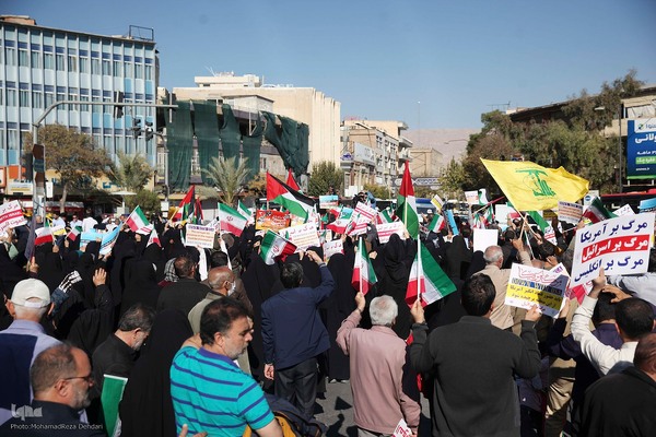 راهپیمایی مردم شیراز در حمایت از مردم مظلوم غزه