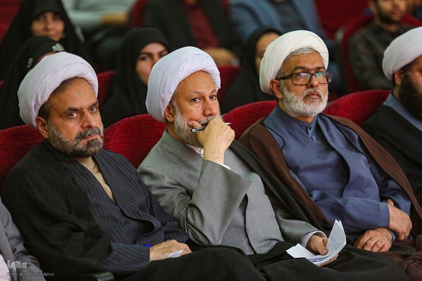 نشست صمیمی تشکل‌های دانشجویی فارس با امام جمعه شیراز