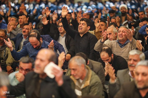 آیین وداع با پیکرهای مطهر چهار شهید گمنام دوران دفاع مقدس در حرم مطهر شاهچراغ(ع)‎