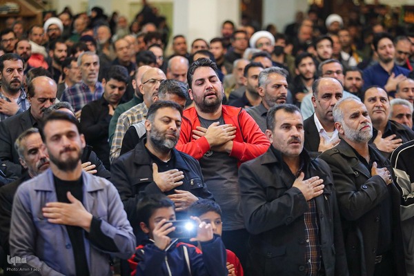 آیین وداع با پیکرهای مطهر چهار شهید گمنام دوران دفاع مقدس در حرم مطهر شاهچراغ(ع)‎