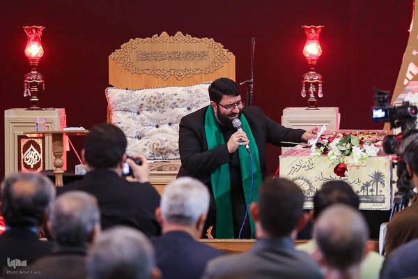 آیین وداع با پیکرهای مطهر چهار شهید گمنام دوران دفاع مقدس در حرم مطهر شاهچراغ(ع)‎