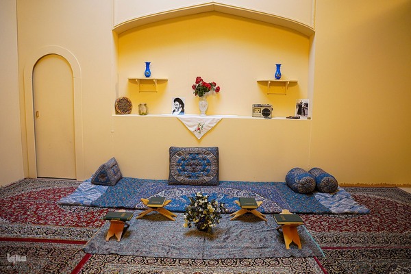 افتتاح نمایشگاه ستاره های زمین در حرم مطهر حضرت شاهچراغ (ع)