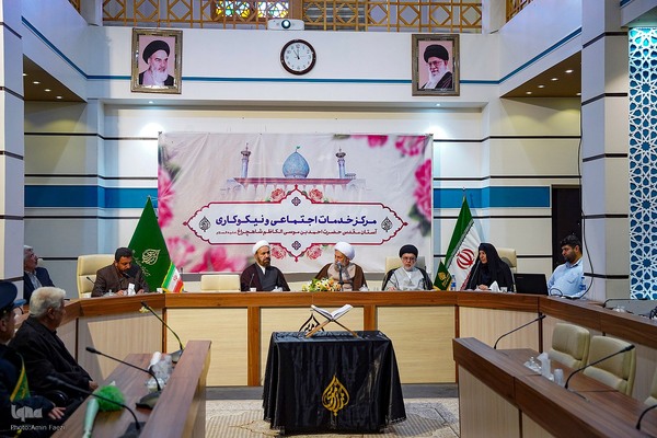 همایش نیکوکاری «مهر احمدی» در حرم مطهر‎