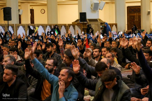 تجمع مردم شیراز در محکومیت اقدام تروریستی در کرمان