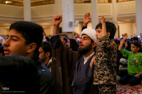 تجمع مردم شیراز در محکومیت اقدام تروریستی در کرمان