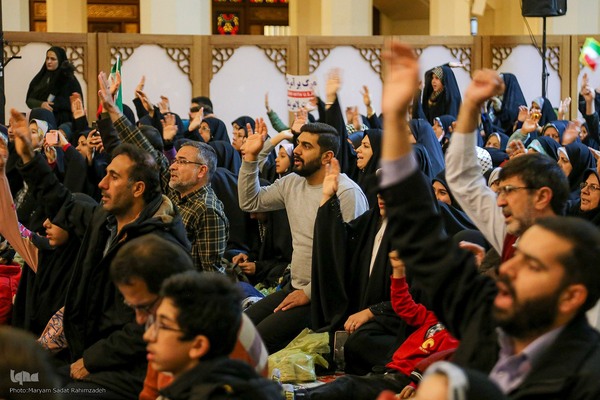 تجمع مردم شیراز در محکومیت اقدام تروریستی در کرمان