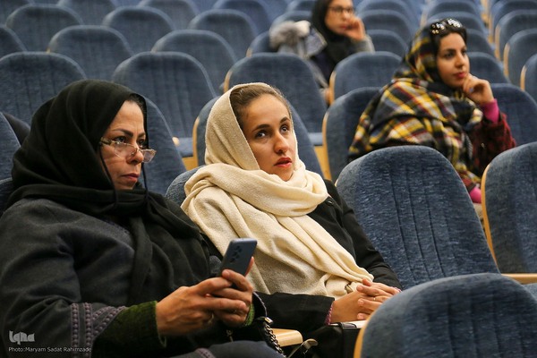 نقش‌آفرینی زنان در صنعت گردشگری