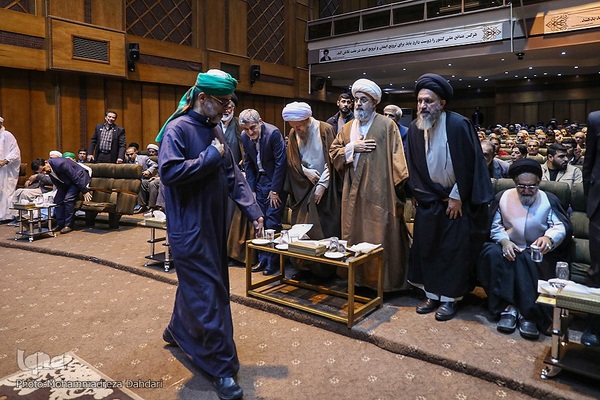 تکریم از سلسله سادات شیعه و سنی