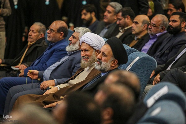 هشتمین کنگره بین المللی شعر ایثار‎