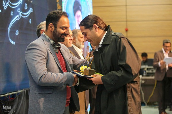 هشتمین کنگره بین المللی شعر ایثار‎