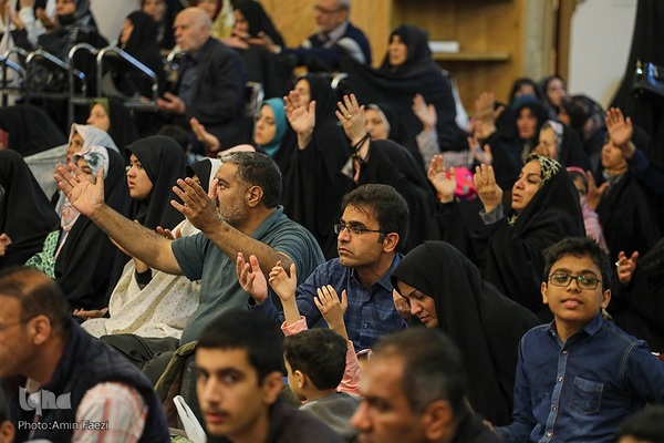 حال و هوای حرم شاهچراغ(ع) در شب نیمه شعبان‎