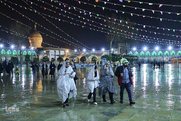 حال و هوای حرم شاهچراغ(ع) در شب نیمه شعبان‎