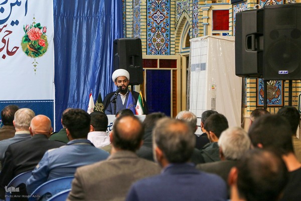 رونمایی از کتاب حاجی سرباز امام زمان (عج)