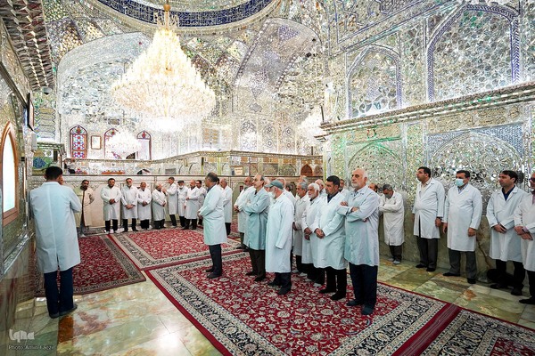 آیین غبارروبی حرم مطهر حضرت احمدبن موسی الکاظم علیهم السلام‎