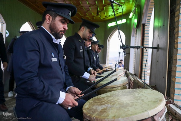 لحظه تحویل سال ۱۴۰۳ در حرم حضرت شاهچراغ(ع)