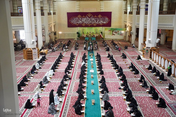 محفل جزءخوانی قرآن ماه رمضان در حرم مطهر شاهچراغ(ع)