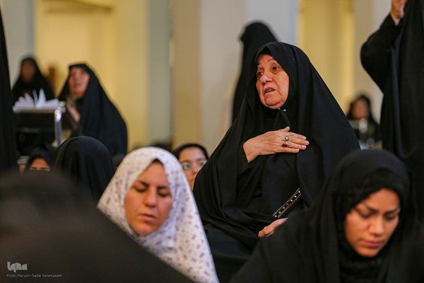 مراسم احیای شب قدر در شاهچراغ