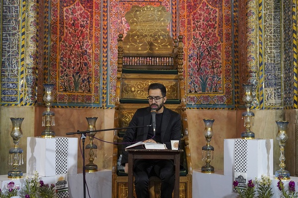 احیای شب 21 رمضان در مسجد وکیل شیراز