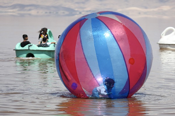 جان دوباره دریاچه مهارلو شیراز