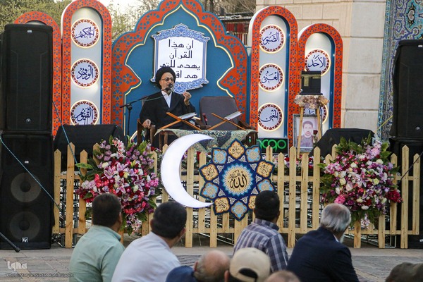 محفل انس با قرآن «نور علی نور»