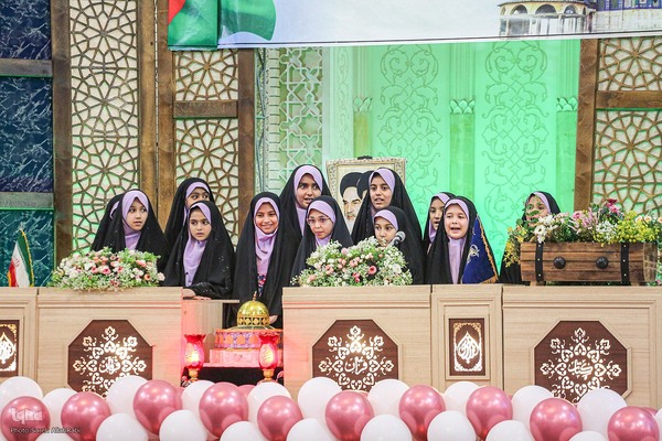 جشن دختران روزه‌ اولی در حرم مطهر حضرت شاهچراغ(ع)