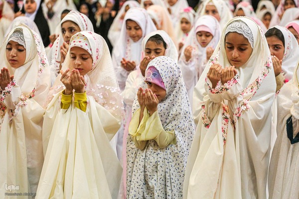 جشن دختران روزه‌ اولی در حرم مطهر حضرت شاهچراغ(ع)
