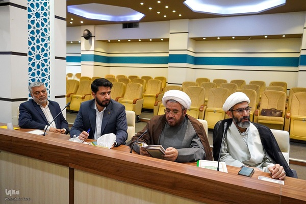 نشست مقدماتی «گفتمان‌سازی سند راهبردی سومین حرم اهل‌بیت(ع)» ‎