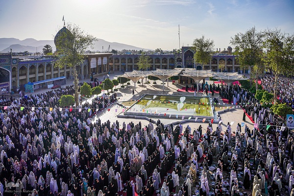 نماز عید فطر در حرم شاهچراغ (ع)