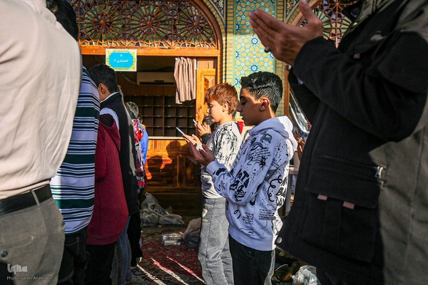 نماز عید فطر در حرم شاهچراغ (ع)