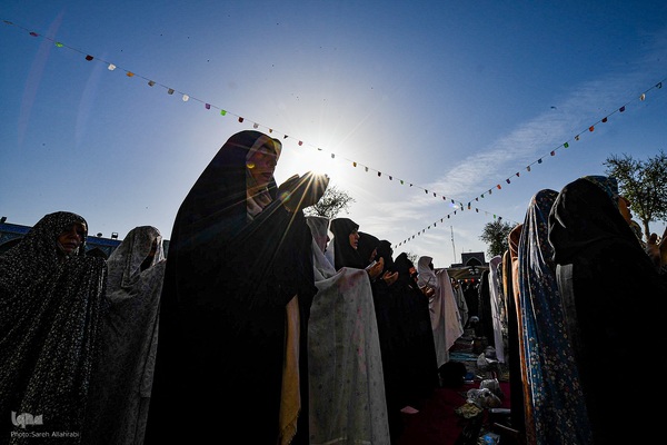 نماز عید فطر در حرم شاهچراغ (ع)