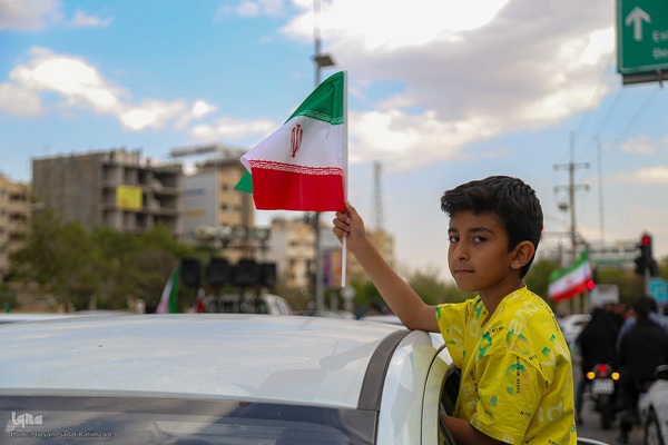 کاروان خودرویی و موتوری امت حزب الله و انقلابی شیراز