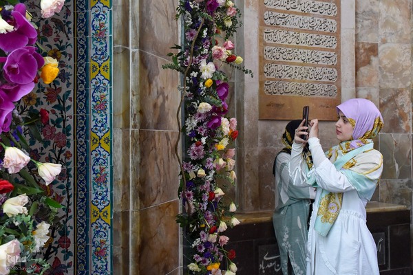 مراسم گلباران آرامگاه سعدی