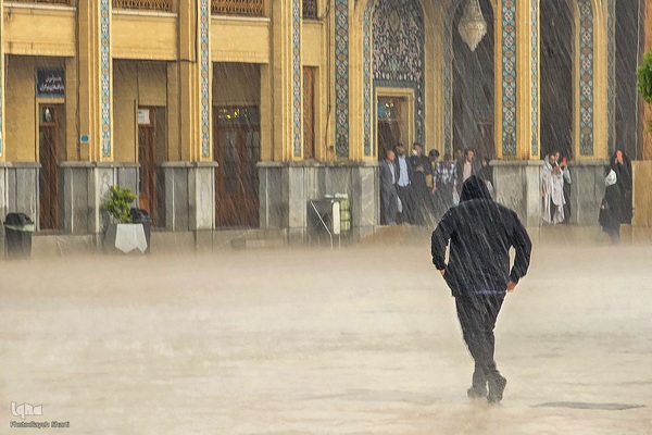باران اردیبهشت در حرم شاهچراغ(ع)