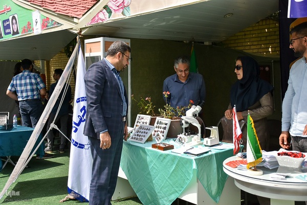 نمایش دستاوردها و فعالیت‌های جهاددانشگاهی فارس در نمایشگاه مجتمع علوم پزشکی