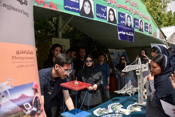 نمایش دستاوردها و فعالیت‌های جهاددانشگاهی فارس در نمایشگاه مجتمع علوم پزشکی