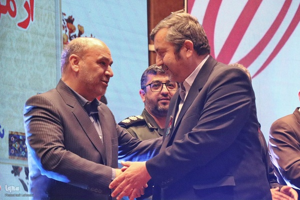 آئین نکوداشت وتجلیل از مؤسسات خیریه، گروه‌های جهادی و مراکز نیکوکاری استان فارس