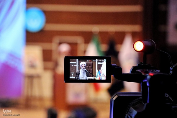 آئین نکوداشت وتجلیل از مؤسسات خیریه، گروه‌های جهادی و مراکز نیکوکاری استان فارس