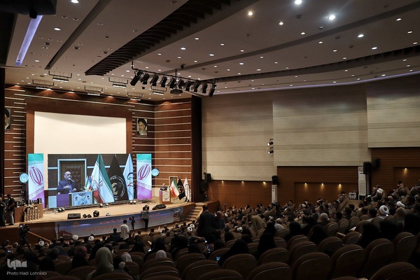 آئین نکوداشت وتجلیل از مؤسسات خیریه، گروه‌های جهادی و مراکز نیکوکاری استان فارس