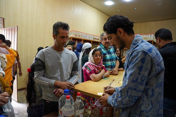 جشنواره گل محمدی در میمند فارس