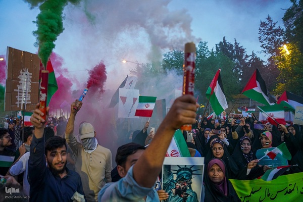 تجمع دانشگاهیان دانشگاه‌های شیراز در حمایت از خیزش دانشجویان آمریکا و اروپا